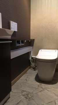 トイレ：福島県郡山市　床とクロスにこだわったトイレリフォーム