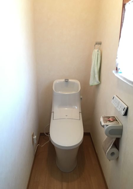 トイレ：福島県郡山市　費用を抑えて床もキレイに！トイレリフォーム