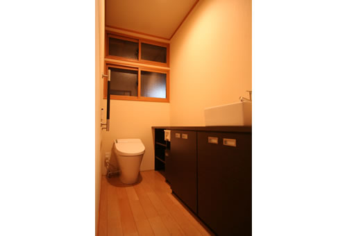 トイレ：福島県郡山市　家族みんなに優しいトイレリフォーム