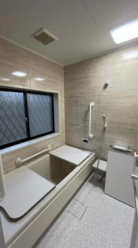 お風呂：福島県郡山市　綺麗で明るい浴室リフォーム