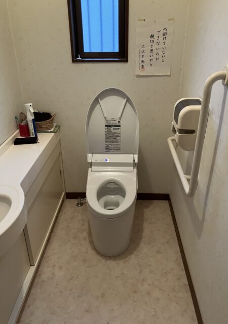 トイレ：福島県福島市　お手入れ簡単トイレリフォーム
