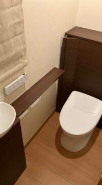 トイレ：福島県福島市　キャビネット付きトイレリフォーム