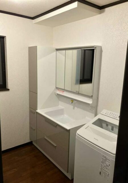洗面台：福島県郡山市　たっぷり収納でスッキリ洗面リフォーム