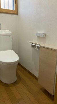 トイレ：福島県福島市　カウンター付きトイレリフォーム