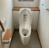 トイレ：福島県福島市　自動開閉付トイレリフォーム