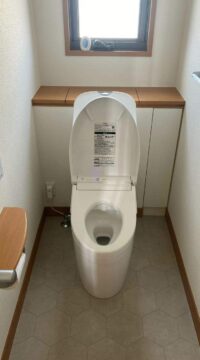 トイレ：福島県福島市　自動開閉付トイレリフォーム