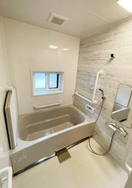 お風呂:福島県福島市 ご高齢の方も安心して使える浴室リフォーム