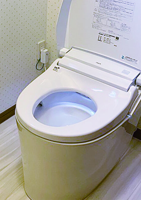 トイレ：福島県福島市　小花柄クロスで明るいトイレ空間へリフォーム