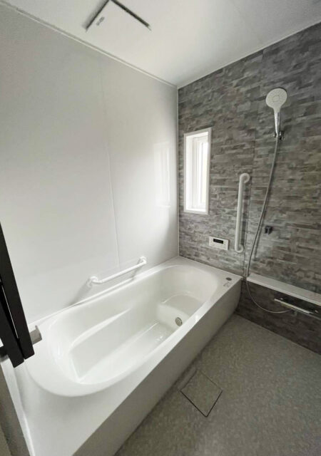 お風呂：福島県　寒いタイル風呂を暖かいユニットバスへリフォーム